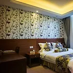 Joyful Hotel